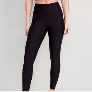 TALL M Old navy go dry compression Black Leggings stretchy